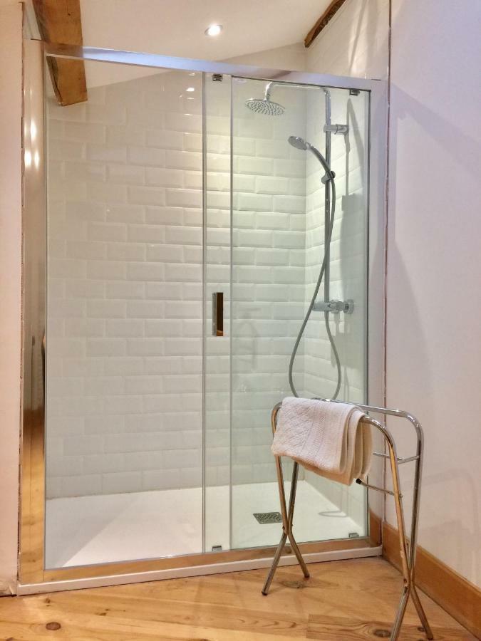 Magnificent Renovated Farmhouse - 10 Min A7 - Apartment Anneyron Bagian luar foto